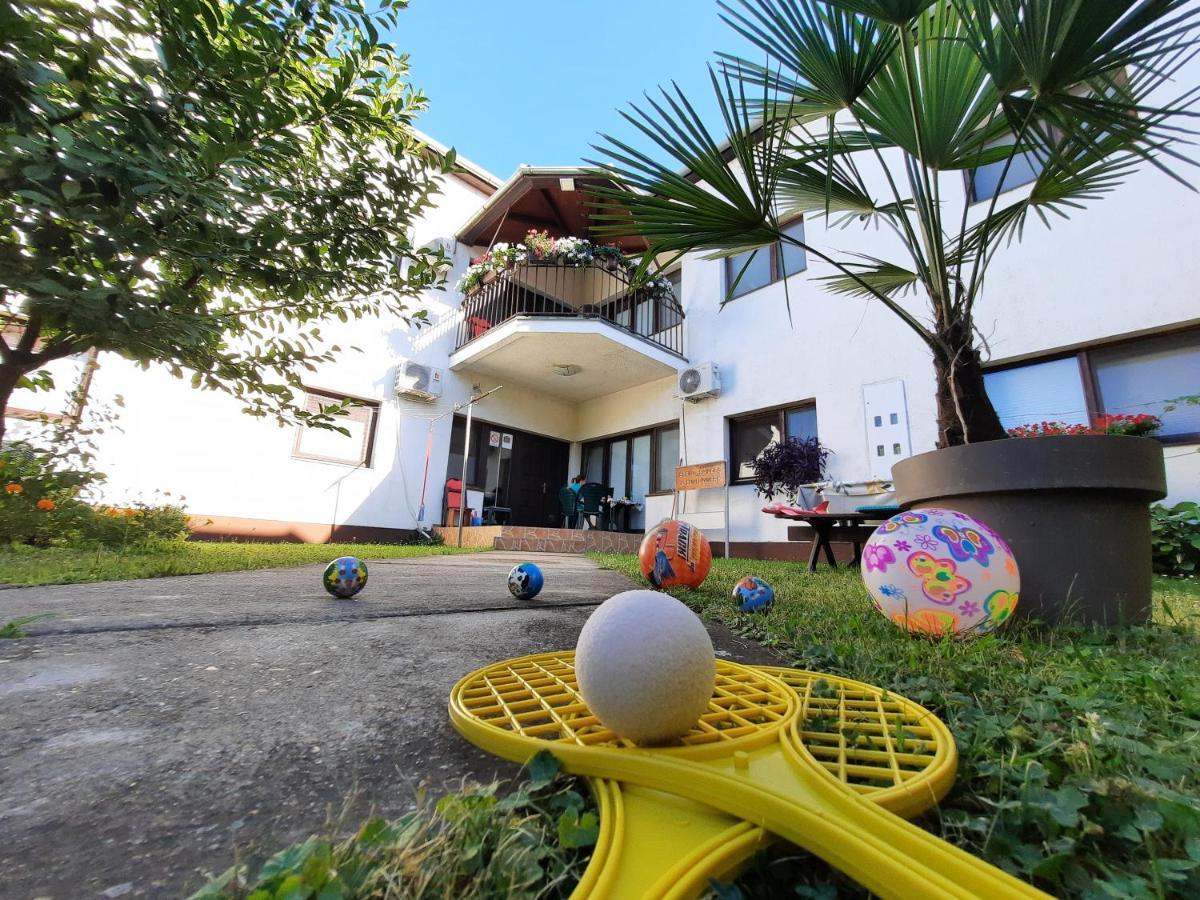 Apartmani Sunflower Sremski Karlovci Exterior foto